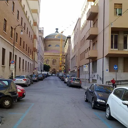 게스트하우스 Vado Al Massimo